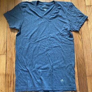 LUCKY BRAND unisex small grey v-neck tee